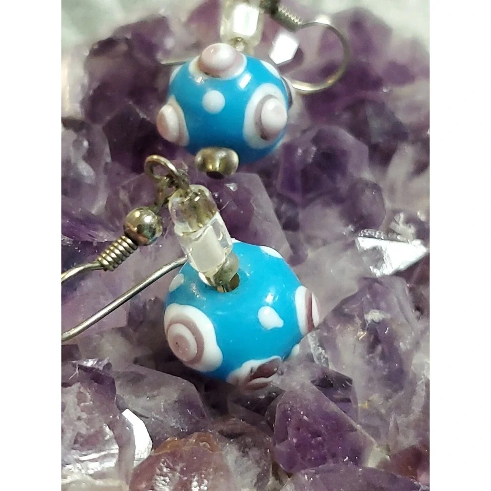 Artisan earring silvertone